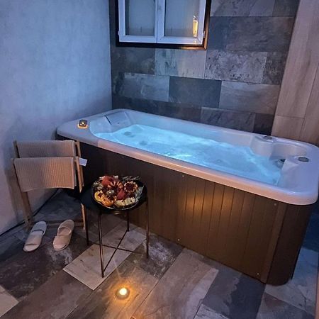 Appartement La Splenzia Spa Jacuzzi Wifi Clim Avignon Exterior foto
